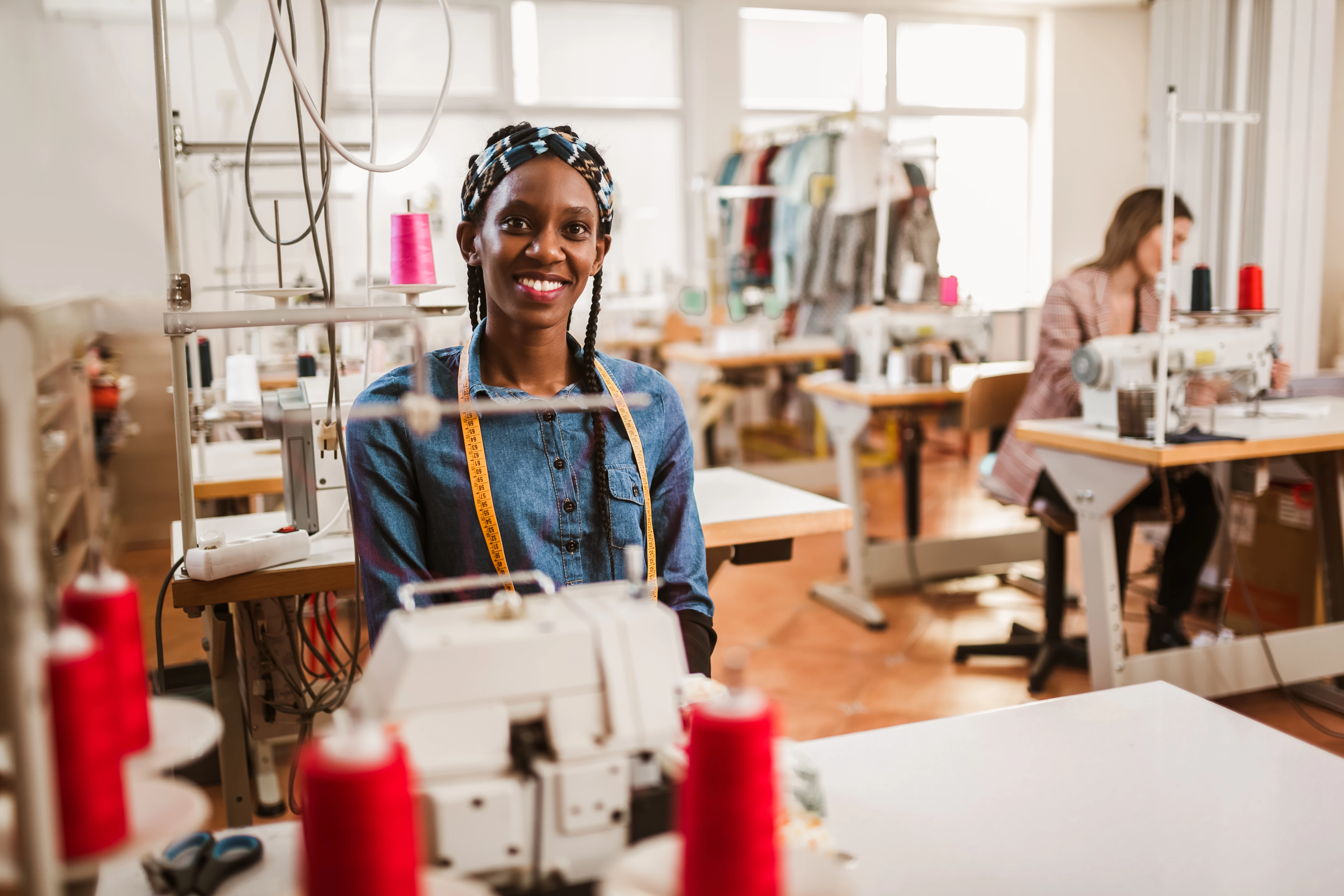 Assembleur - monteur de vêtements et produits textiles