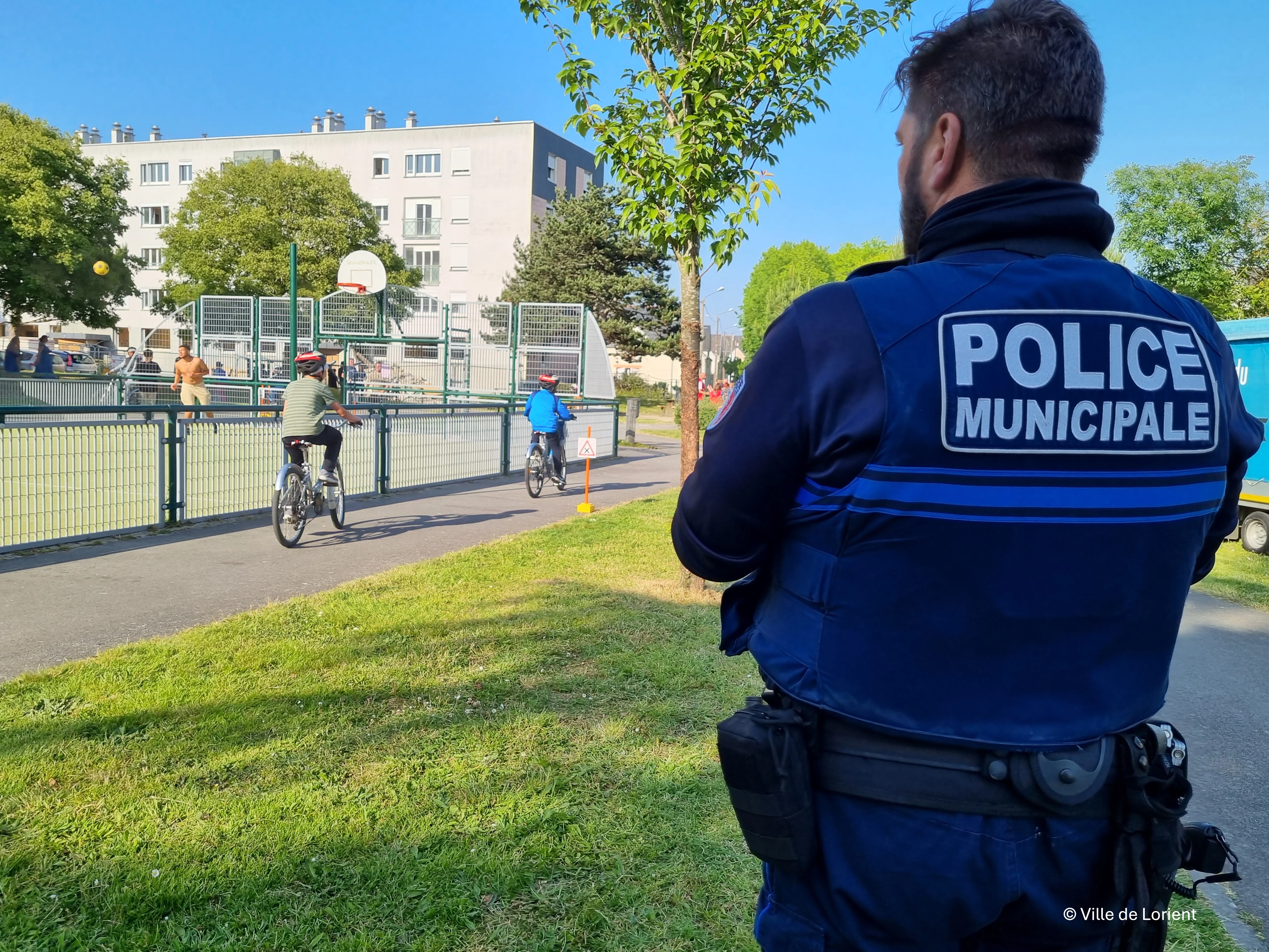 Officier de police