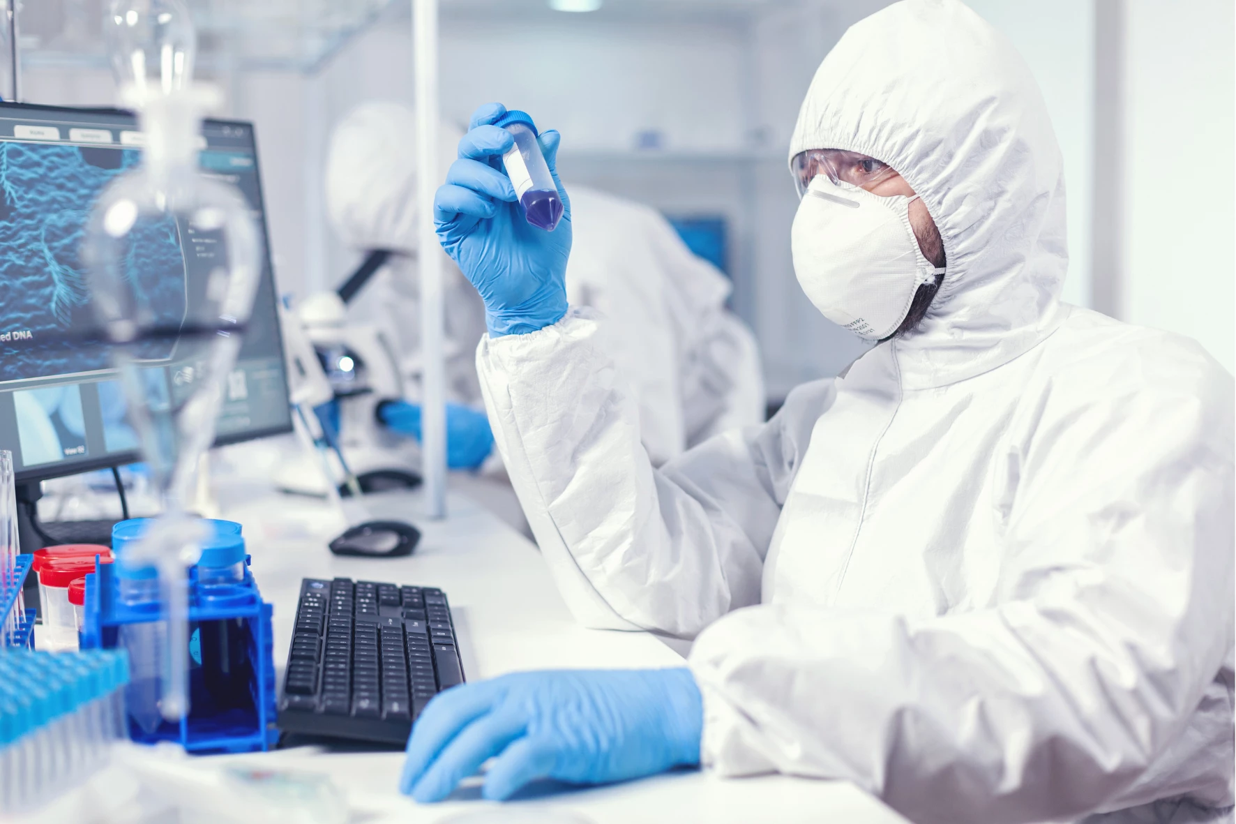 Technicien en laboratoire d'analyse industrielle