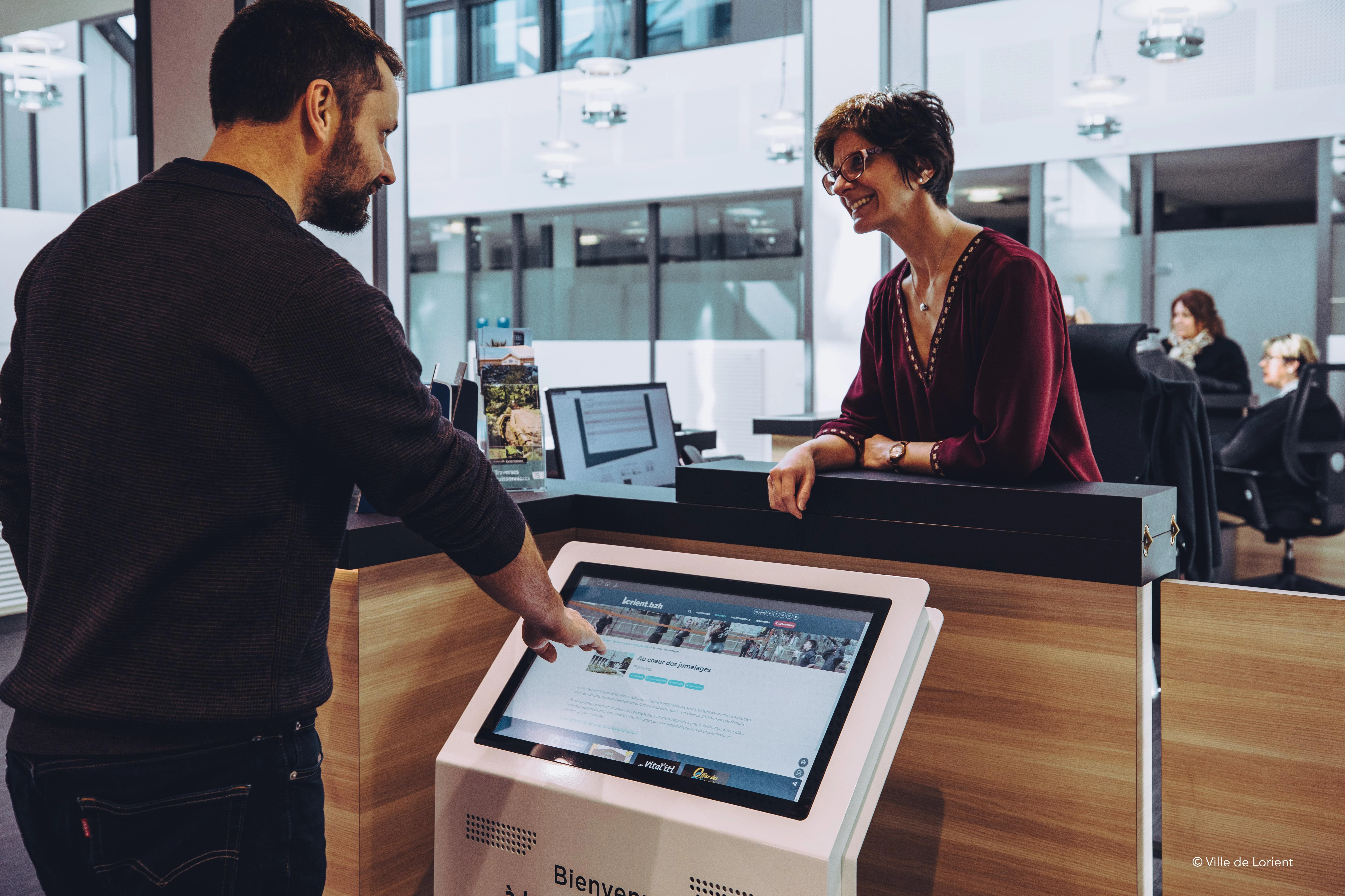 Autres services à la collectivité