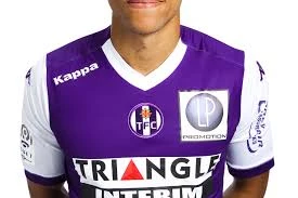 TRIANGLE INTERIM LORIENT